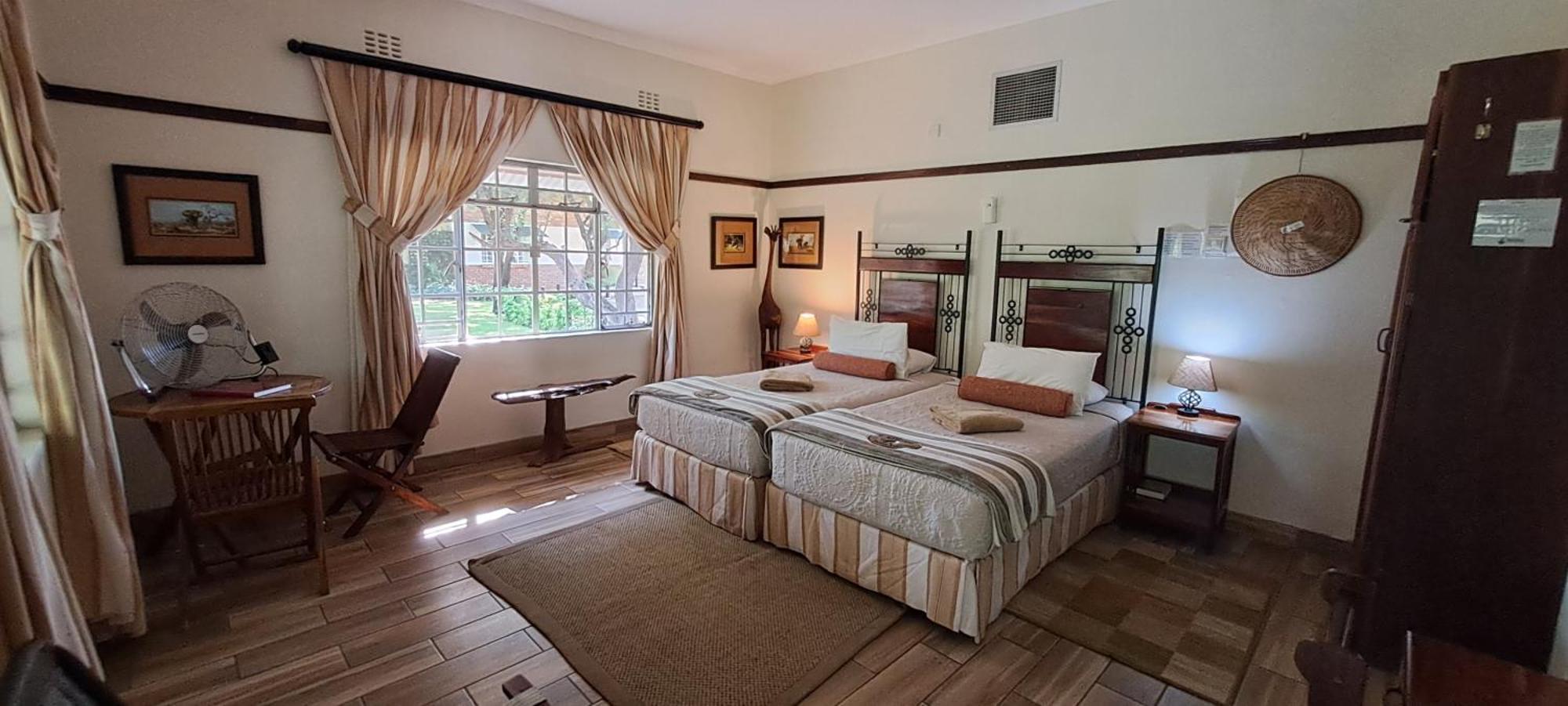 Woodlands Stop Over And Lodge Francistown Exterior photo