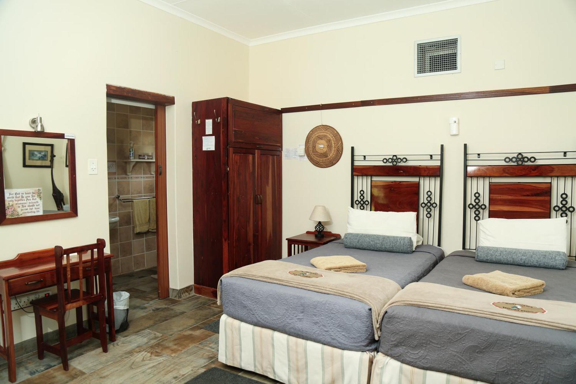 Woodlands Stop Over And Lodge Francistown Exterior photo